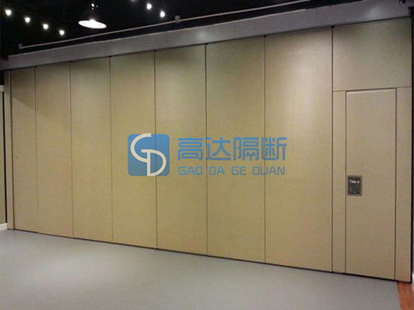 隔斷門(mén)中門(mén)