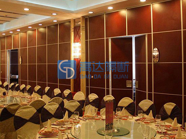 隔斷門(mén)中門(mén)