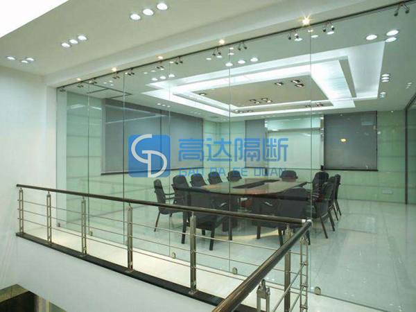 活動玻璃隔斷